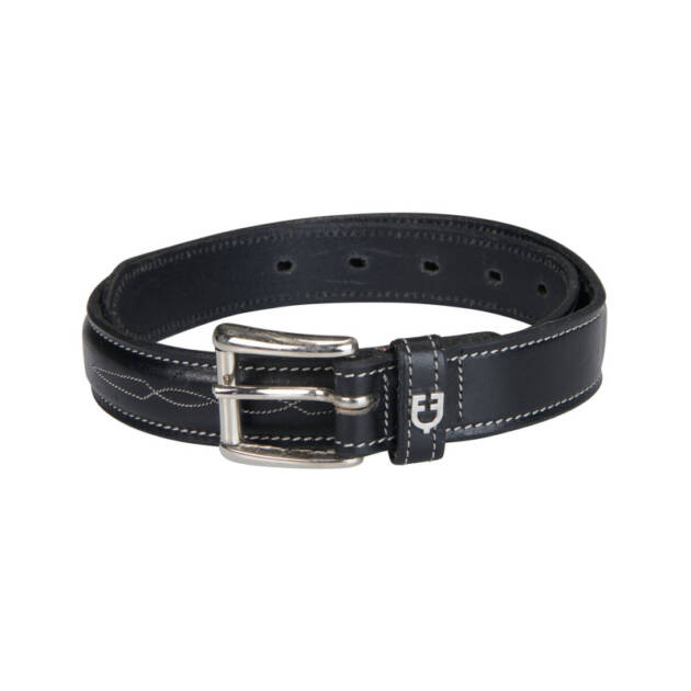 Cinto de couro com bordados em branco e preto