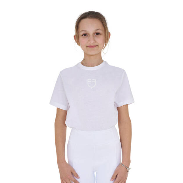 Camiseta básica infantil de algodão com logo tom sobre tom